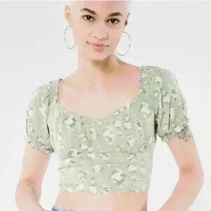 Hollister Off-the-Shoulder Puff Sleeve Crop Top